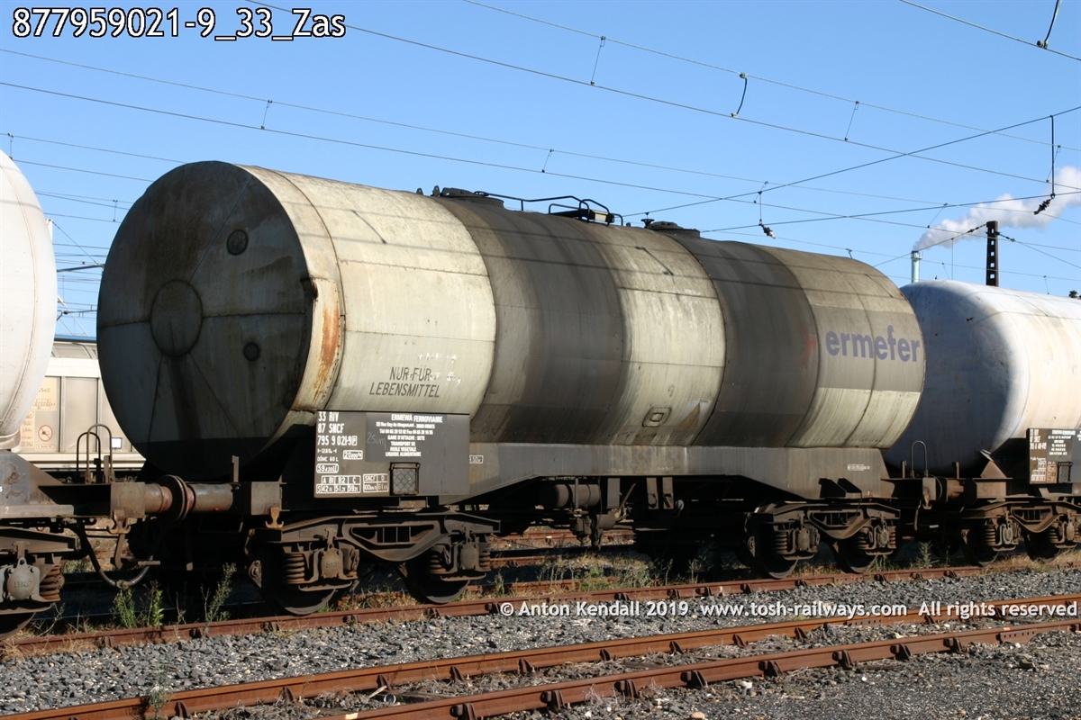 877959021-9_33_Zas.jpg
